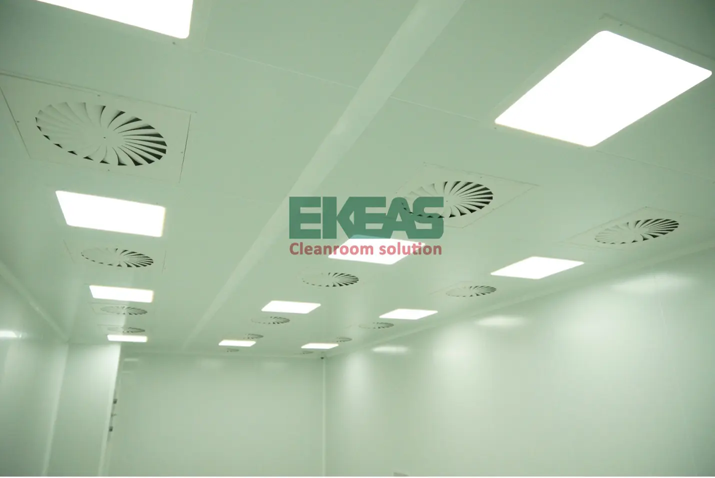 Cleaning and disinfection of a cleanroom