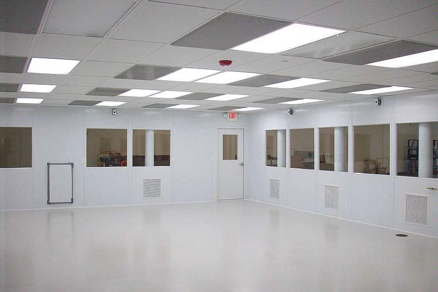 What are the lighting requirements for cleanrooms?