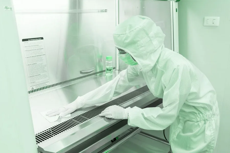 cleanroom cleaning equipment