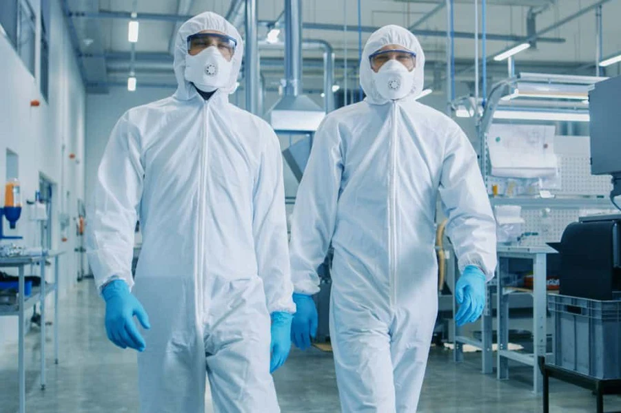 Why should a cleanroom be under continuous monitoring and control?