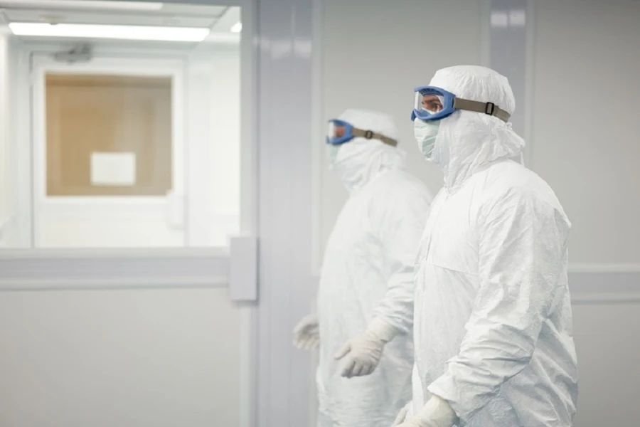 Choosing the Right Garment Boxes for Your Cleanroom