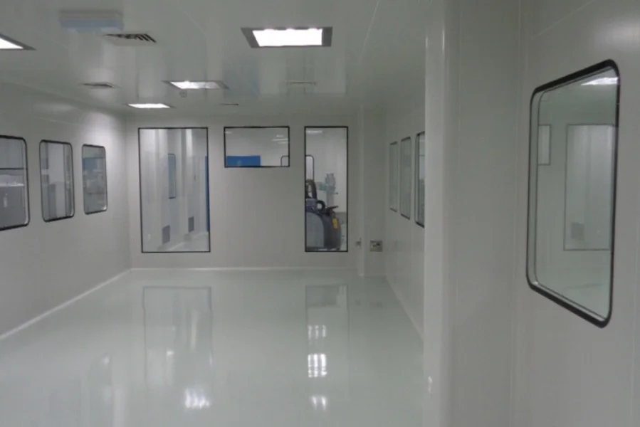 Benefits of using a mist shower in a cleanroom